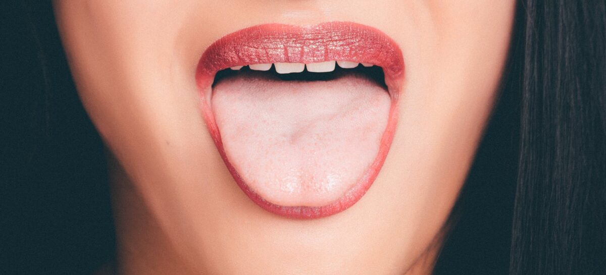 5 Cara Cepat Menghilangkan Rasa Asam di Lidah